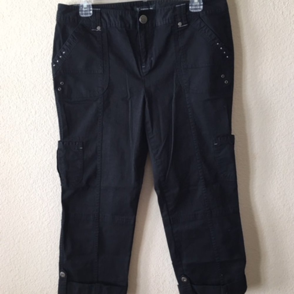 INC International Concepts Black Rhinestone pocket Capri Size 8  Like New
